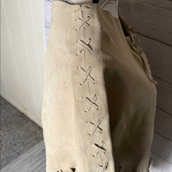 Vintage Fringed Tan Leather Poncho - Picture 7 of 9